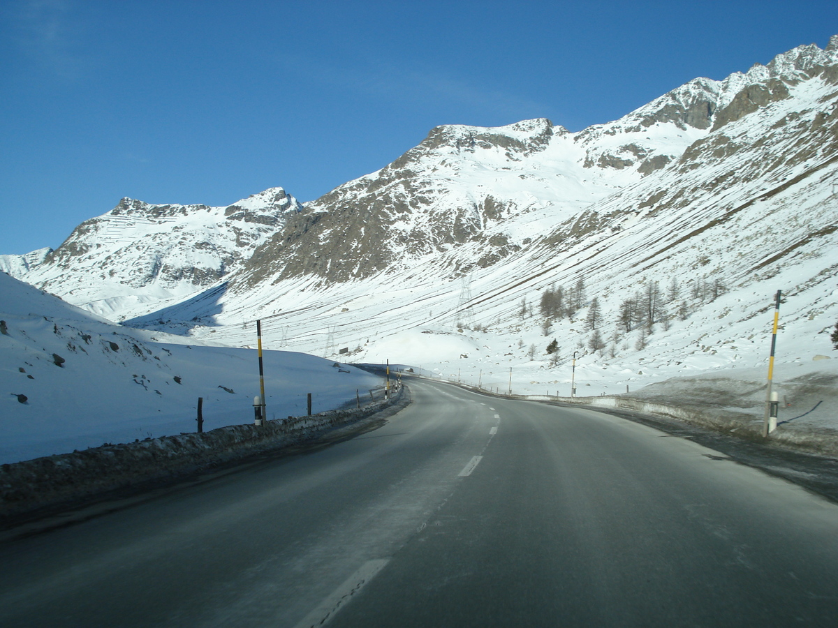 รูปถ่าย สวิสเซอร์แลนด์(Switzerland) ถนนจากคูร์ไปเซนต์มอริตซ์(Chur to St Moritz Road) 2007-01 65
