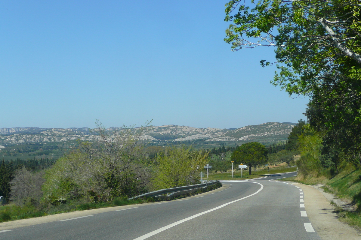 รูปถ่าย ฝรั่งเศส(France) โพรว็องส์(Provence) ถนนจากแอ็กซ์ไปมูรีแยส(Aix to Mouries road) 2008-04 18