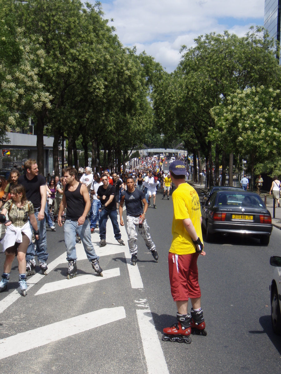 รูปถ่าย ฝรั่งเศส(France) ปารีส(Paris) เล่นสเก็ตในปารีส(Randonnee Roller et Coquillages) 2007-07 82