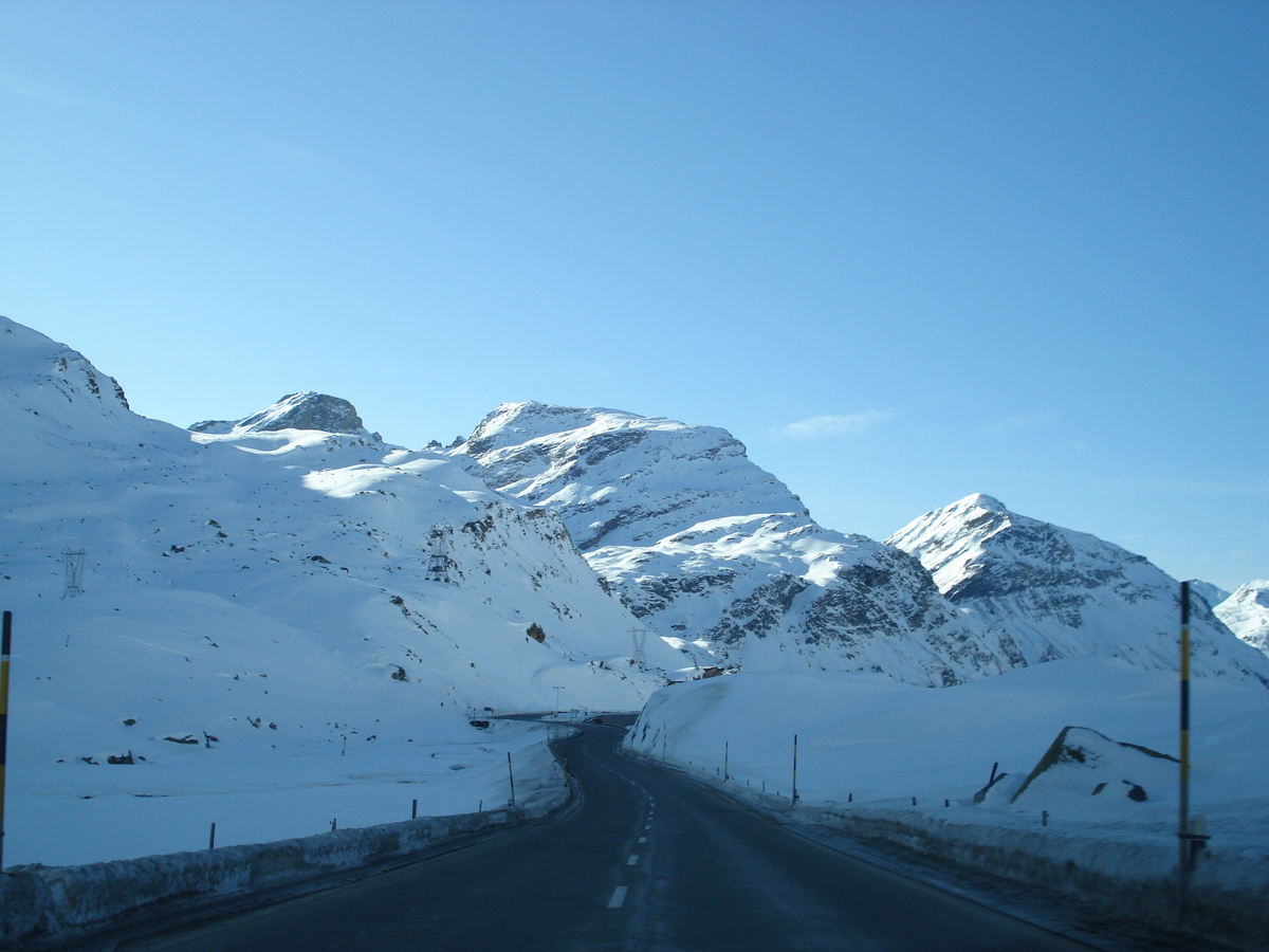 รูปถ่าย สวิสเซอร์แลนด์(Switzerland) ถนนจากคูร์ไปเซนต์มอริตซ์(Chur to St Moritz Road) 2007-01 32