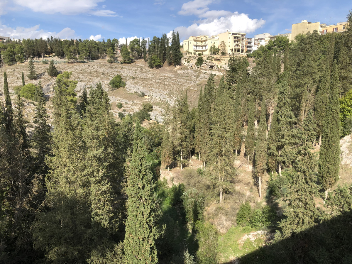 รูปถ่าย อิตาลี(Italy) กราวีนาอินปุลยา(Gravina in Puglia) 2024-09 13