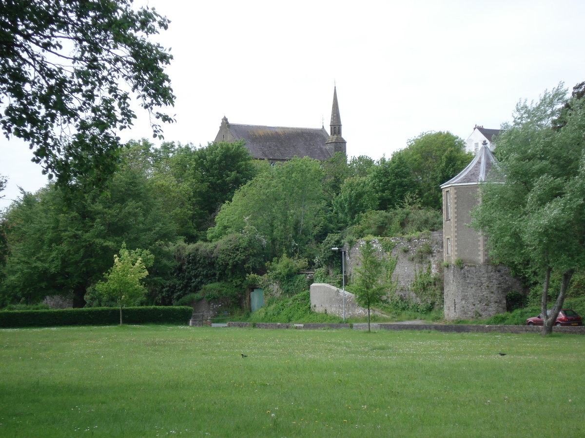 รูปถ่าย อังกฤษ(United Kingdom) เปมโบรคเชอร์(Pembrokeshire) เปมโบรค(Pembroke) 2006-05 1