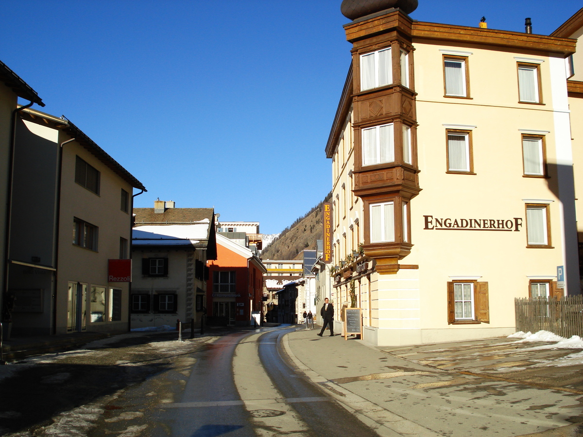 รูปถ่าย สวิสเซอร์แลนด์(Switzerland) ปองเทรซีน่า(Pontresina) 2007-01 169