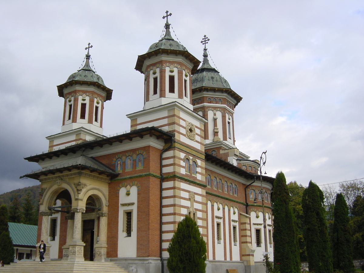 รูปถ่าย โรมาเนีย(Romania) สินายา(Sinaia) 2003-10 21