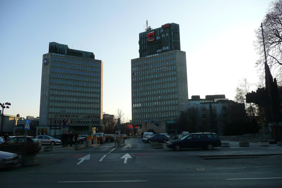 รูปถ่าย สโลวีเนีย(Slovenia) ลีอูบลีอานา(Ljubljana) เมืองเก่า(Historic Centre) 2008-01 31