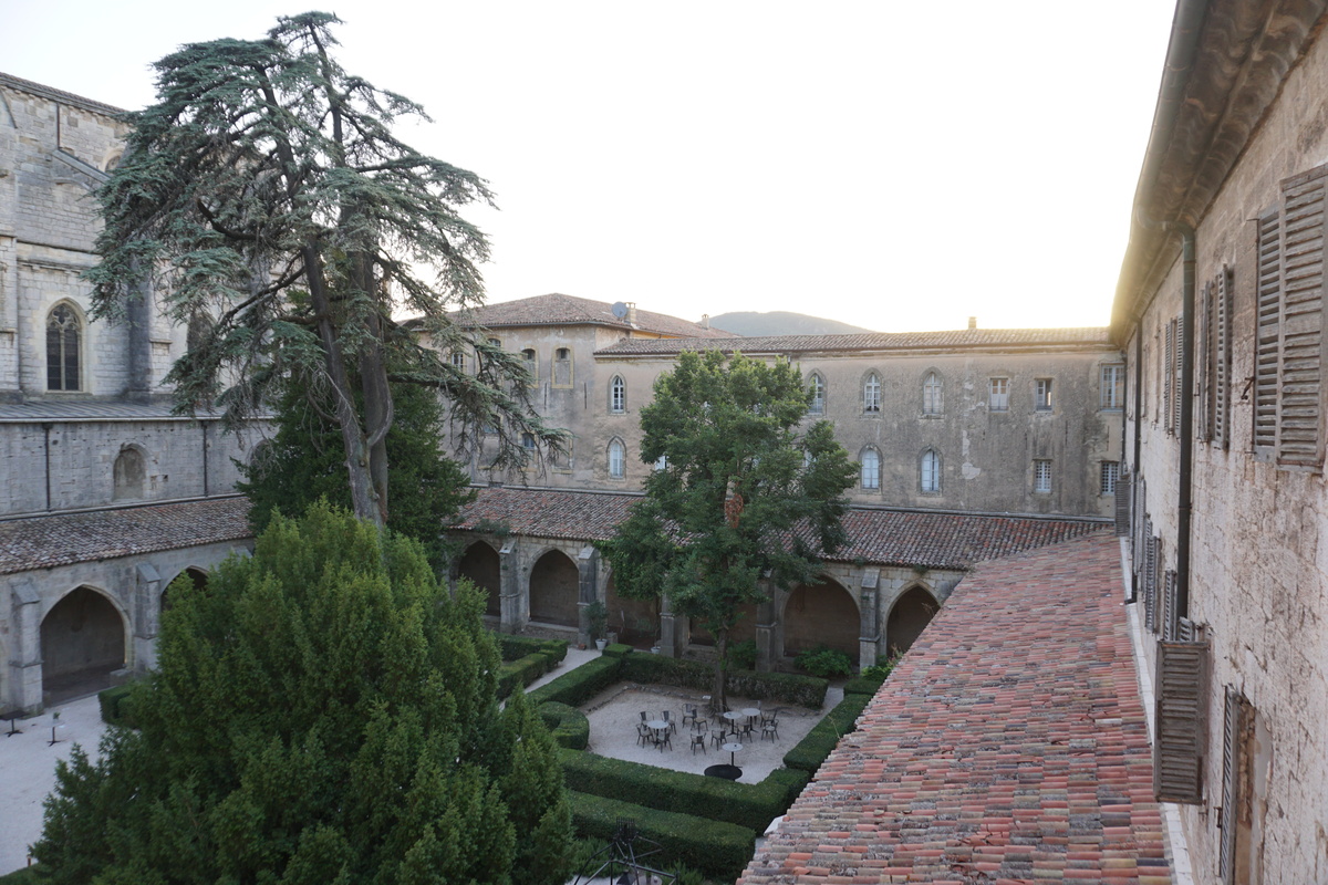 รูปถ่าย ฝรั่งเศส(France) แซ็งมักซีแม็ง-ลา-แซ็นต์-โบม(Saint Maximin la Sainte Baume) โรงแรมเลอกูว็องรัวยาล แซ็งมักซีแม็ง(Le Couvent Royal Saint Maximin Hotel) 2017-08 20