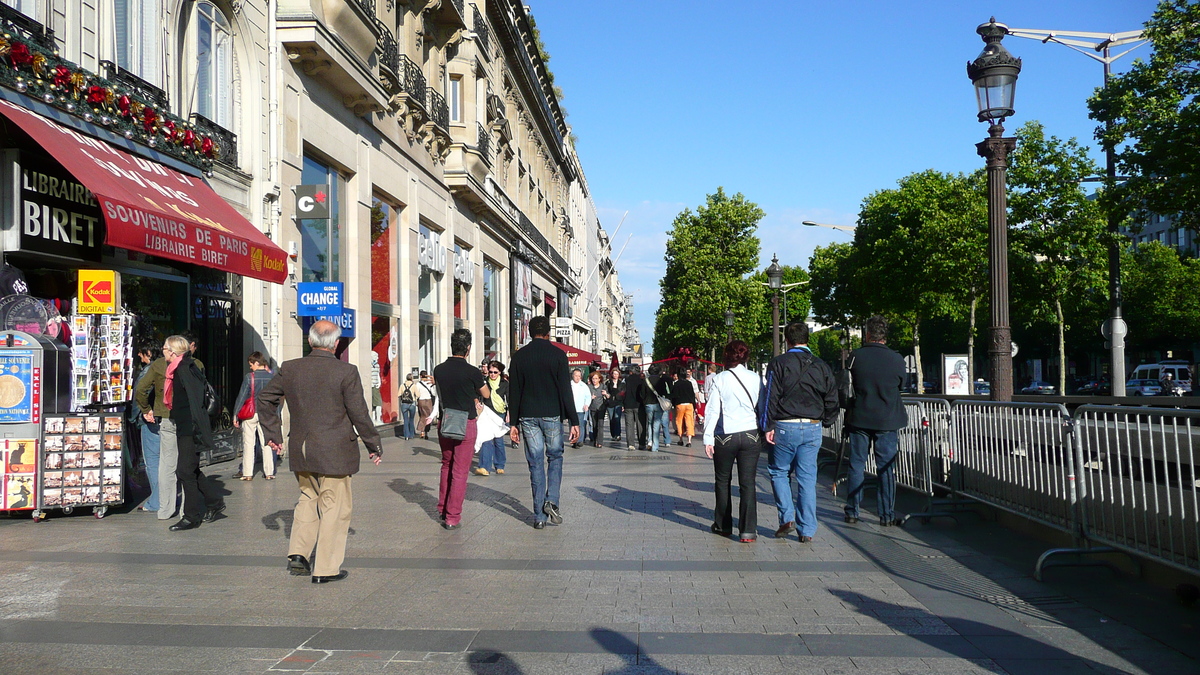 รูปถ่าย ฝรั่งเศส(France) ปารีส(Paris) ช็องเซลีเซ(Champs Elysees) 2007-04 23
