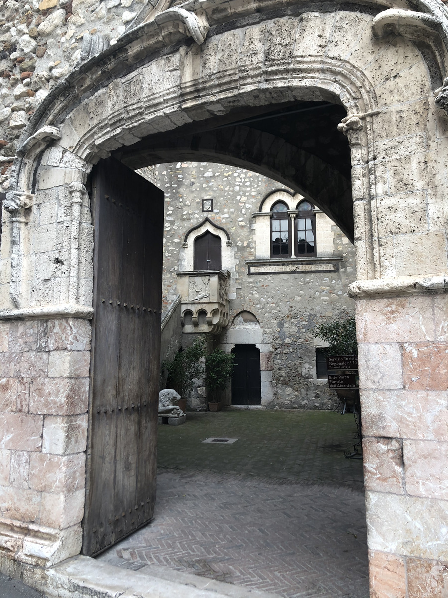 รูปถ่าย อิตาลี(Italy) ซิซิลี(Sicily) ตาออร์มีนา(Taormina) 2020-02 0