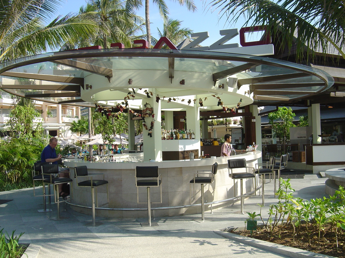 รูปถ่าย ไทย(Thailand) ภูเก็ต(Phuket) ป่าตอง(Patong) ถนนเลียบชายหาด(Beach Road) 2005-12 55