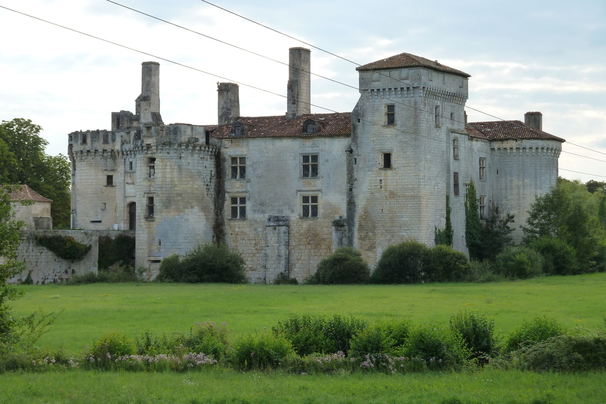 รูปถ่าย ฝรั่งเศส(France) ปราสาทมาเรย(Mareuil castle) 2010-08 3
