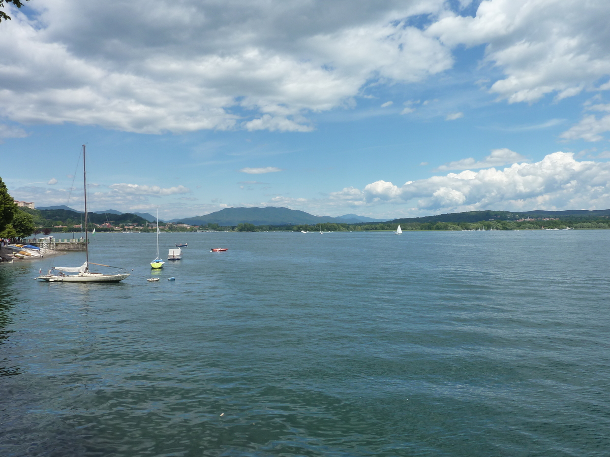 รูปถ่าย อิตาลี(Italy) อาโรนา(Arona) 2009-06 11