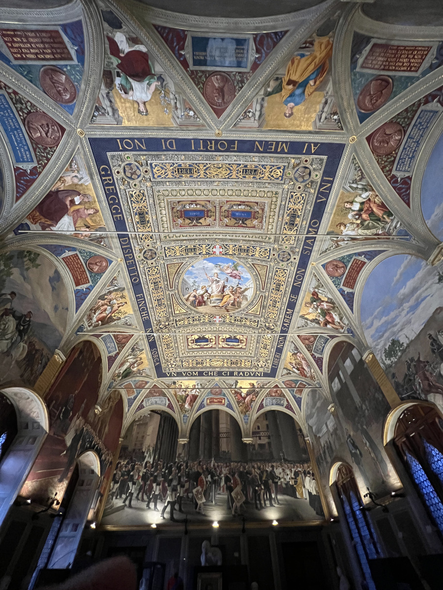 รูปถ่าย อิตาลี(Italy) ซีเอน่า(Siena) วังปุบบลีโก(Palazzo Pubblico) 2021-09 86
