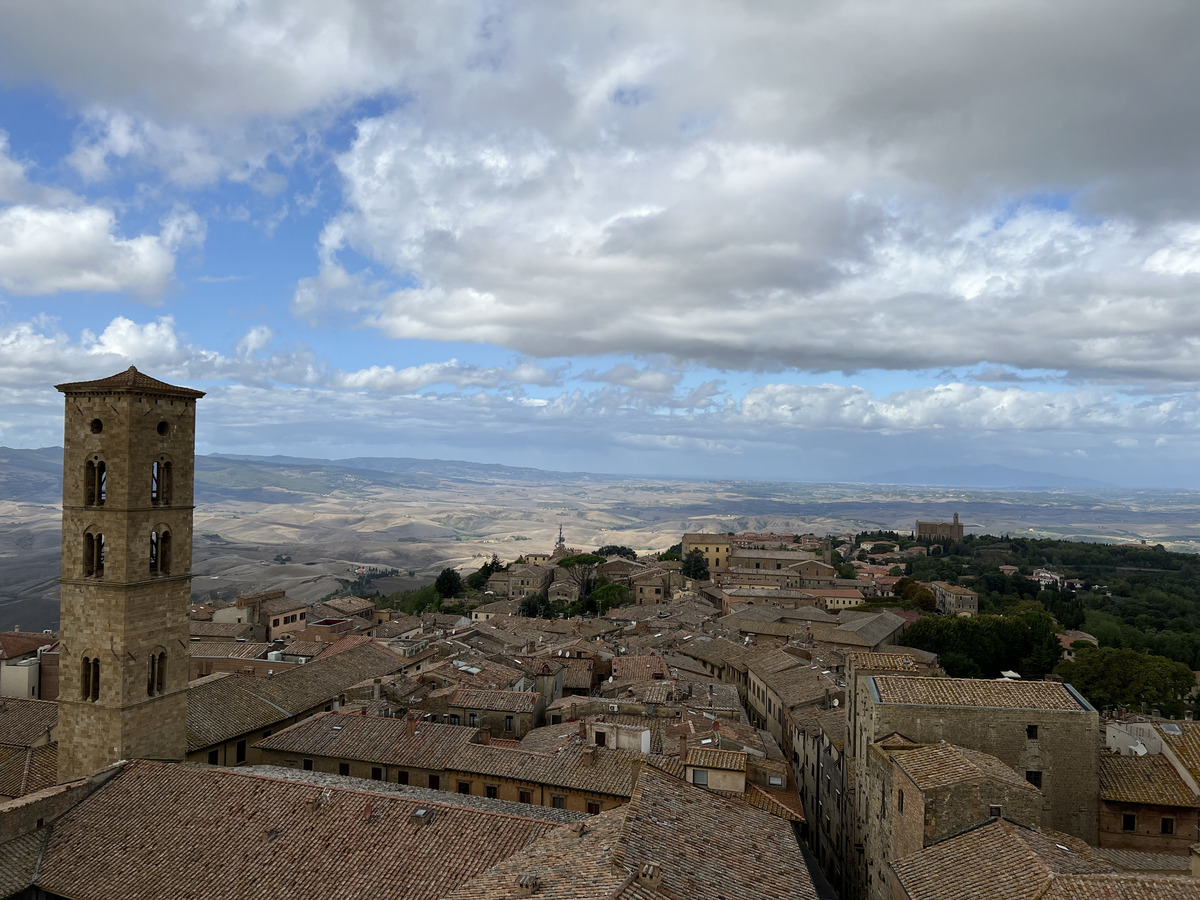 รูปถ่าย อิตาลี(Italy) วอลแตร์รา(Volterra) วังเดย์ปรีโอรี(Palazzo dei Priori) 2021-09 14