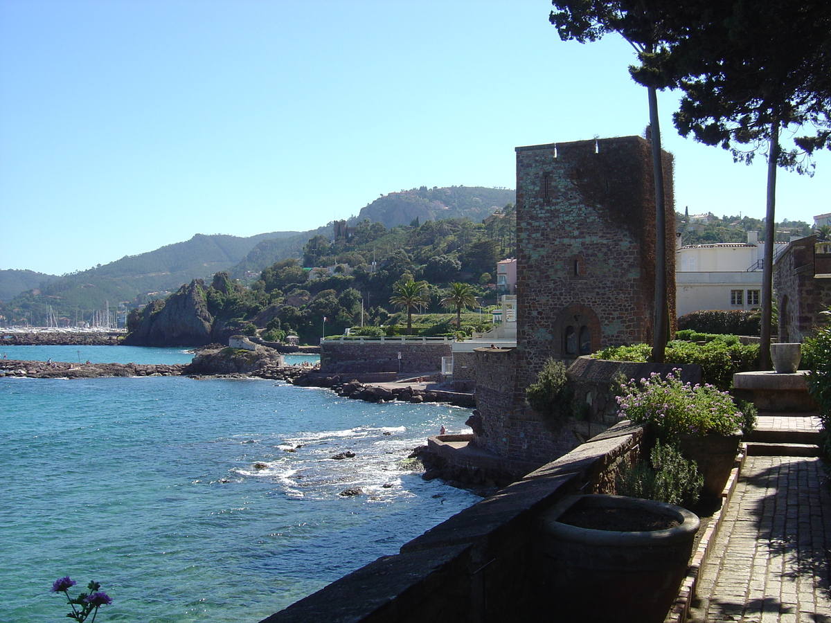 รูปถ่าย ฝรั่งเศส(France) ลานาปูล(La Napoule) 2005-05 5