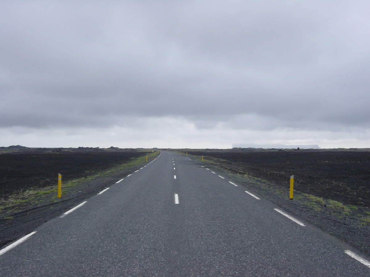 รูปถ่าย ไอซ์แลนด์(Iceland) ถนนหมายเลข 1 จากวีกไปสกาฟตาเฟลล์(Road 1 Vik to Skaftafell) 2003-06 15