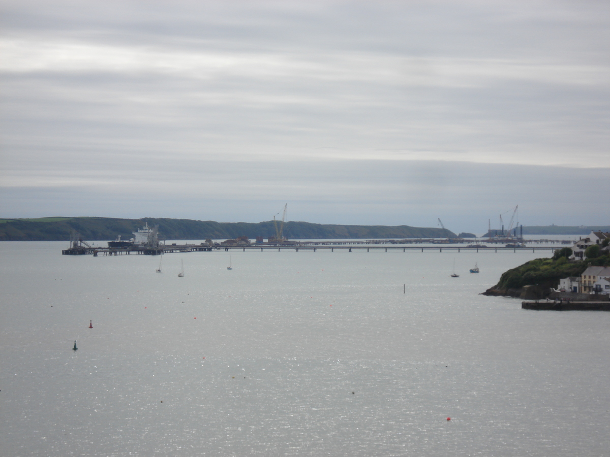 รูปถ่าย อังกฤษ(United Kingdom) เปมโบรคเชอร์(Pembrokeshire) มิลฟอร์ดเฮเวน(Milford Haven) 2006-05 7