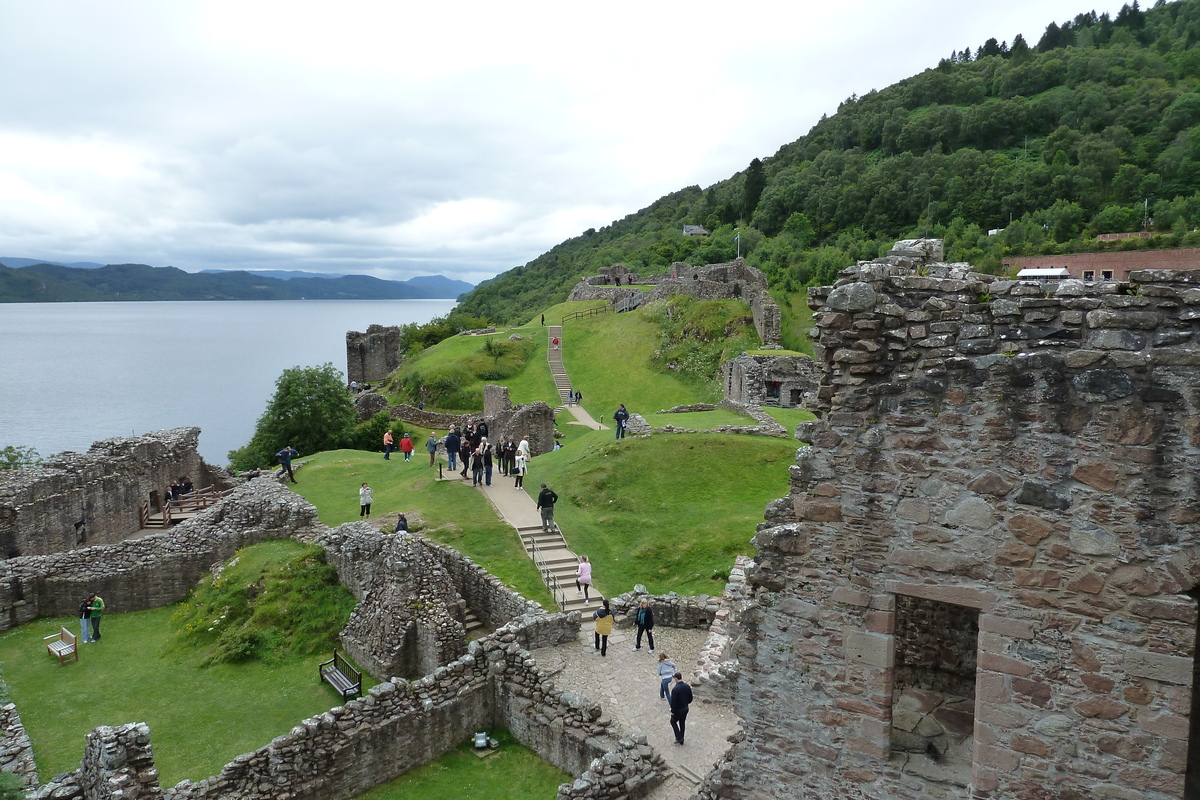 รูปถ่าย อังกฤษ(United Kingdom) สกอตแลนด์(Scotland) ปราสาทเออร์คูฮาร์ต (ทะเลสาบล็อกเนสส์)(Urquhart Castle (Loch Ness)) 2011-07 40