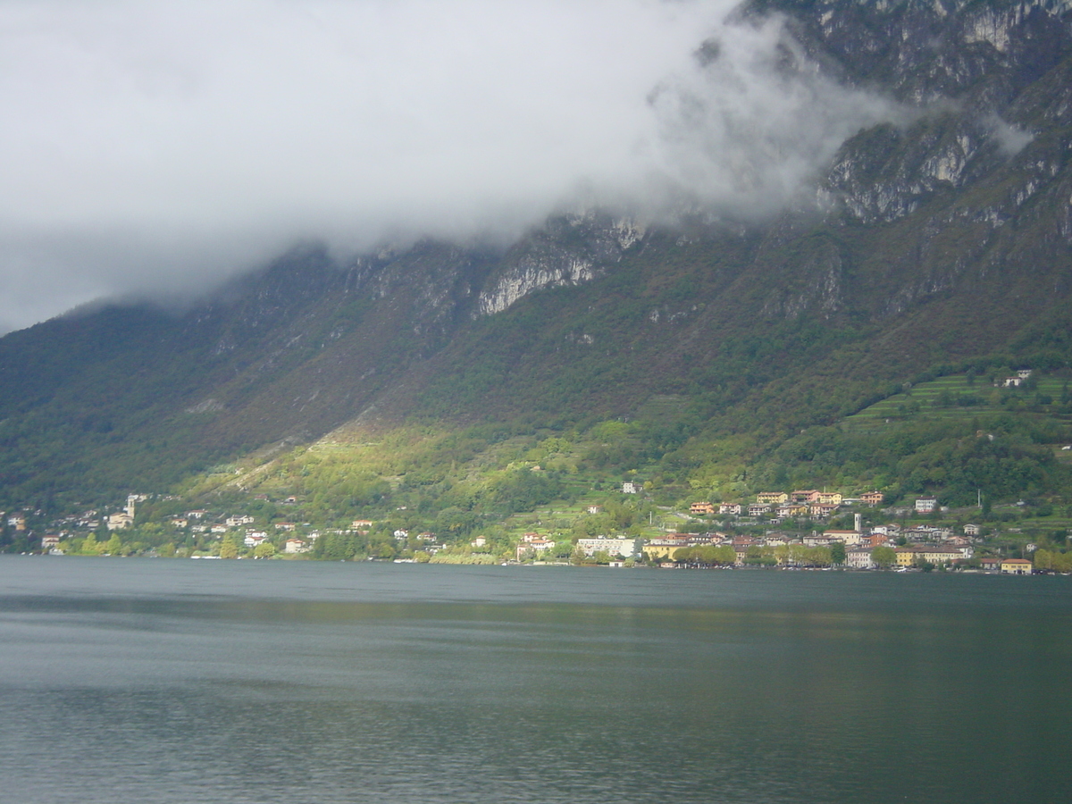 รูปถ่าย สวิสเซอร์แลนด์(Switzerland) ลูกาโน(Lugano) 2001-10 23