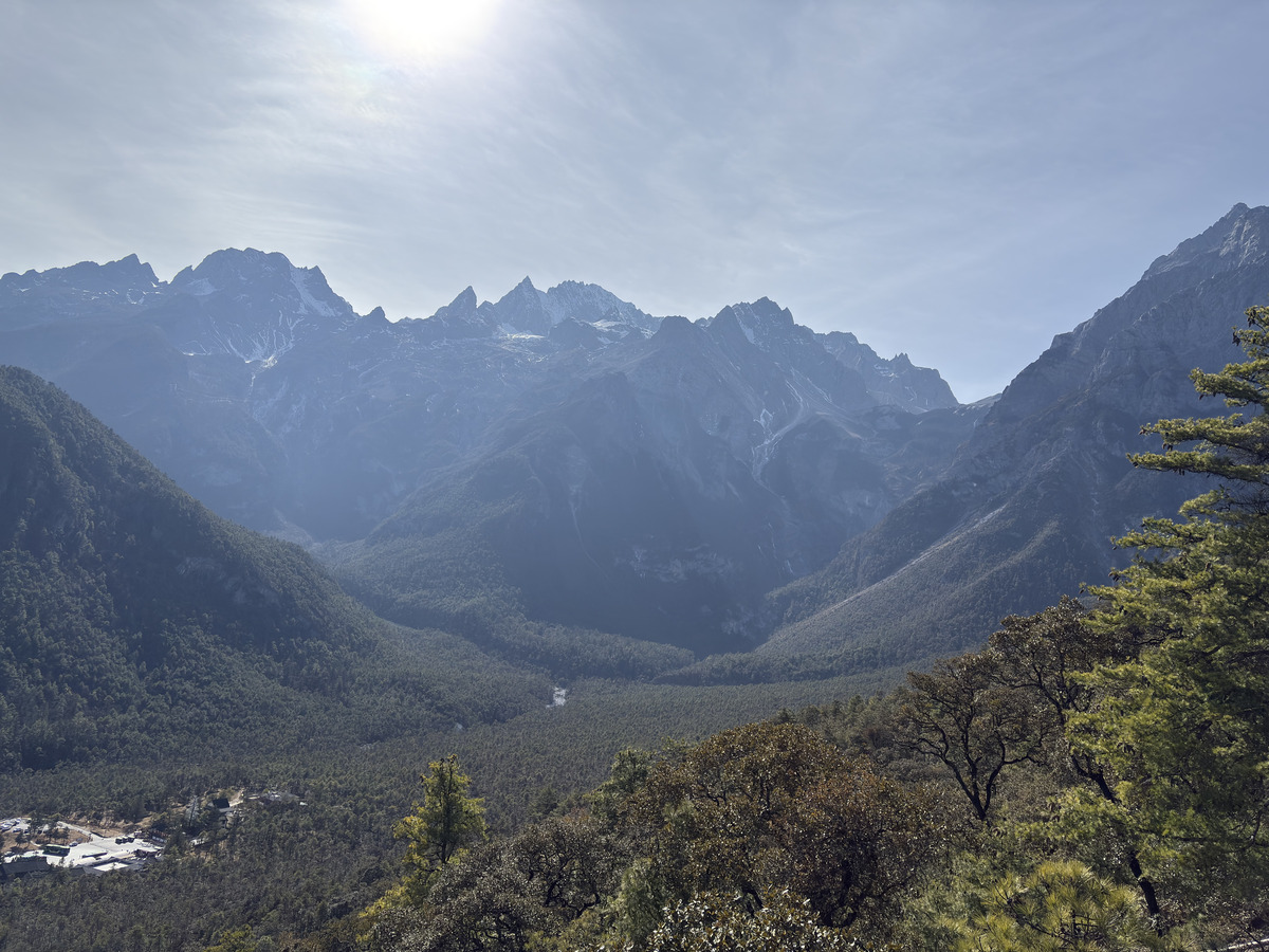 รูปถ่าย จีน(China) ลี่เจียง(Lijiang) หุบเขาบลูมูน(Blue moon valley) 2026-01 96