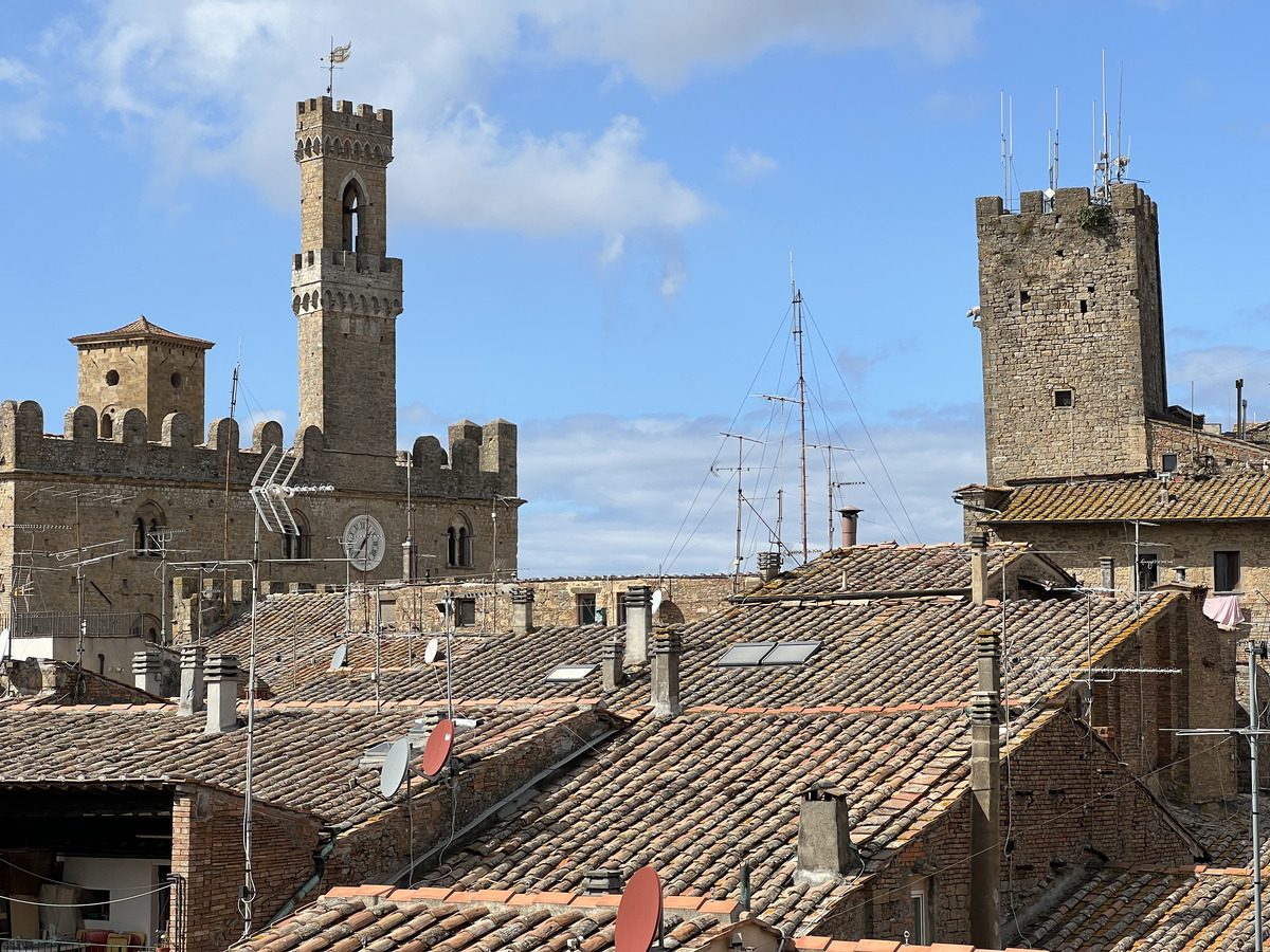 รูปถ่าย อิตาลี(Italy) วอลแตร์รา(Volterra) 2021-09 24