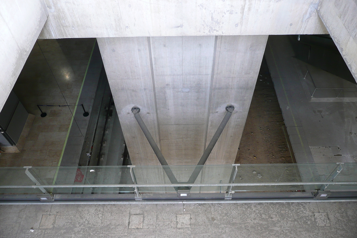 รูปถ่าย สเปน(Spain) มาดริค(Madrid) ท่าอากาศยานบาราคัส(Barajas Airport) 2007-09 17