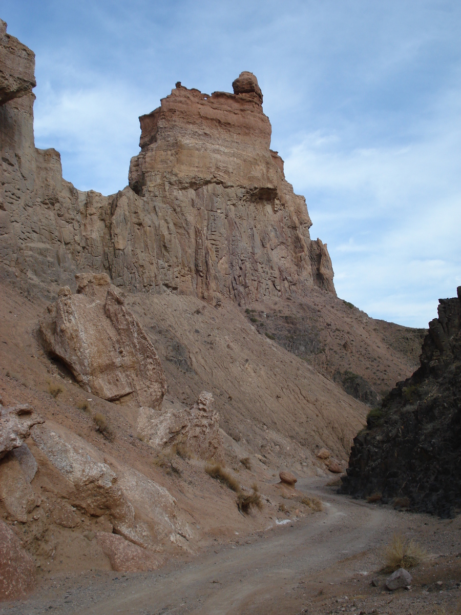 รูปถ่าย คาซัคสถาน(Kazakhstan) หุบผาชารึน(Charyn Canyon) 2007-03 12
