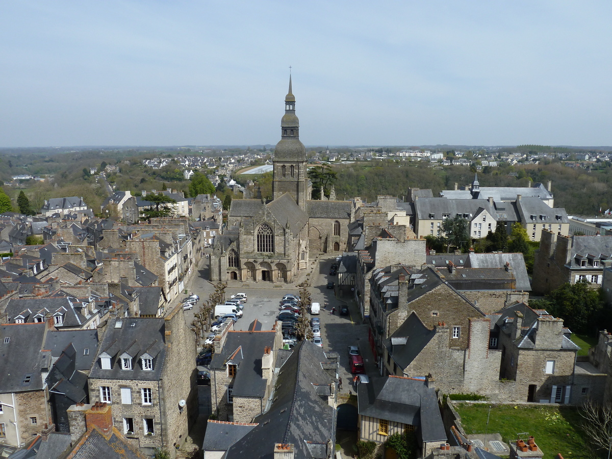 รูปถ่าย ฝรั่งเศส(France) ดีน็อง(Dinan) หอนาฬิกาดีน็อง(Dinan clock tower) 2010-04 21