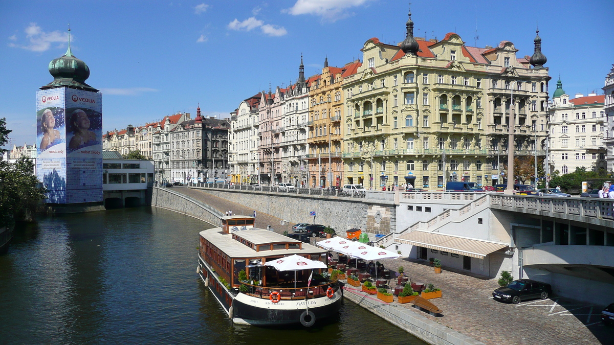รูปถ่าย สาธารณรัฐเช็ก(Czech Republic) ปราก(Prague) แม่น้ำวัลตาวา(Vltava river) 2007-07 42