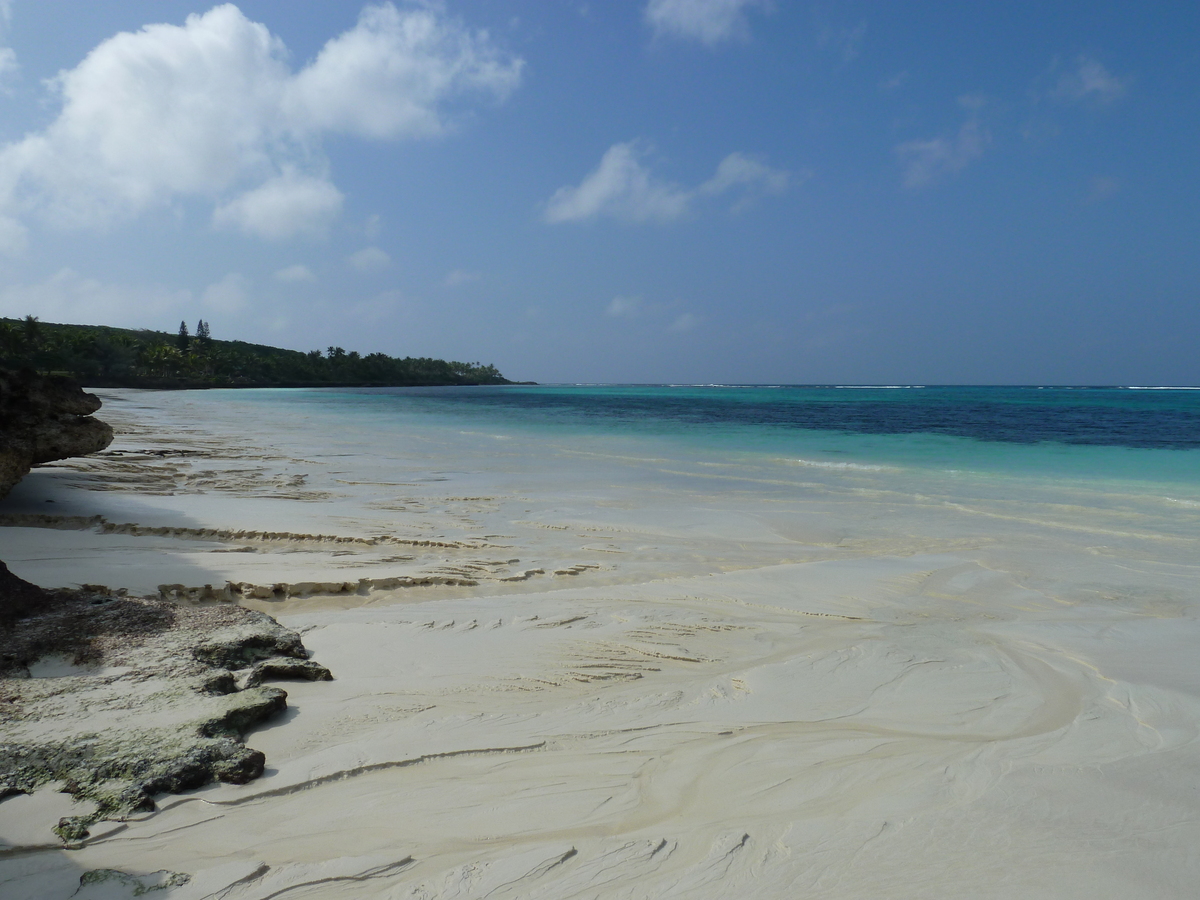 รูปถ่าย นิวแคลิโดเนีย(New Caledonia) เกาะลีฟู(Lifou) ลูเอซิลลา(Luecilla) 2010-05 54