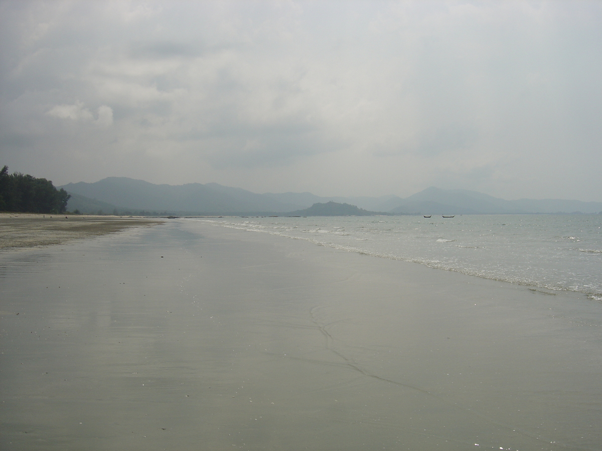 รูปถ่าย พม่า(Myanmar) หาดหม่องมะกัน(Maungmagan beach) 2005-01 78
