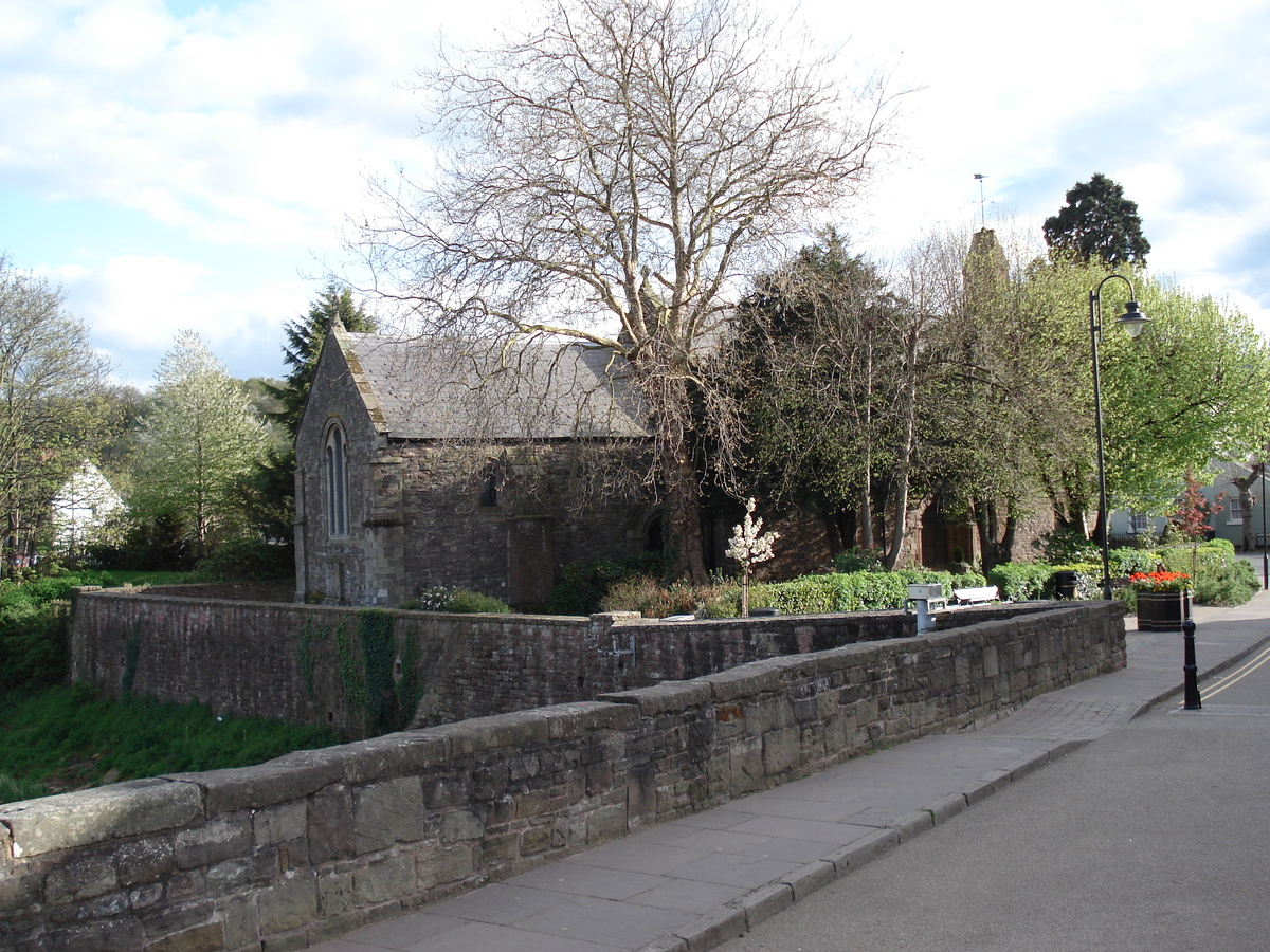 รูปถ่าย อังกฤษ(United Kingdom) มอนเมาธ์(Monmouth) 2006-05 9