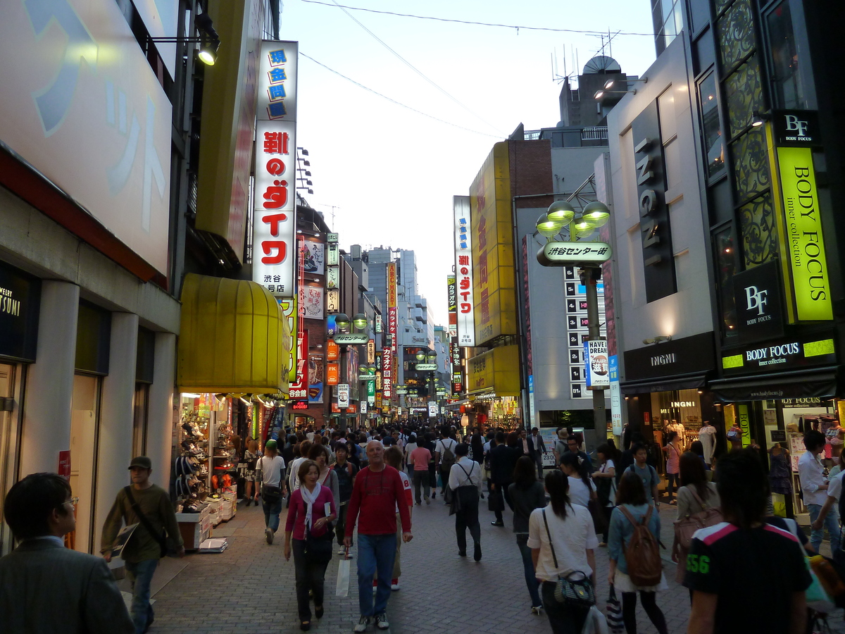รูปถ่าย ญี่ปุ่น(Japan) โตเกียว(Tokyo) ชิบูย่า(Shibuya) 2010-06 21
