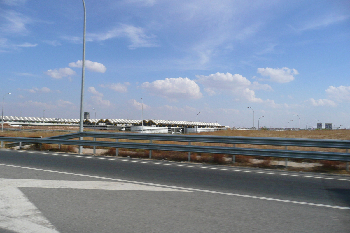 รูปถ่าย สเปน(Spain) มาดริค(Madrid) ท่าอากาศยานบาราคัส(Barajas Airport) 2007-09 36