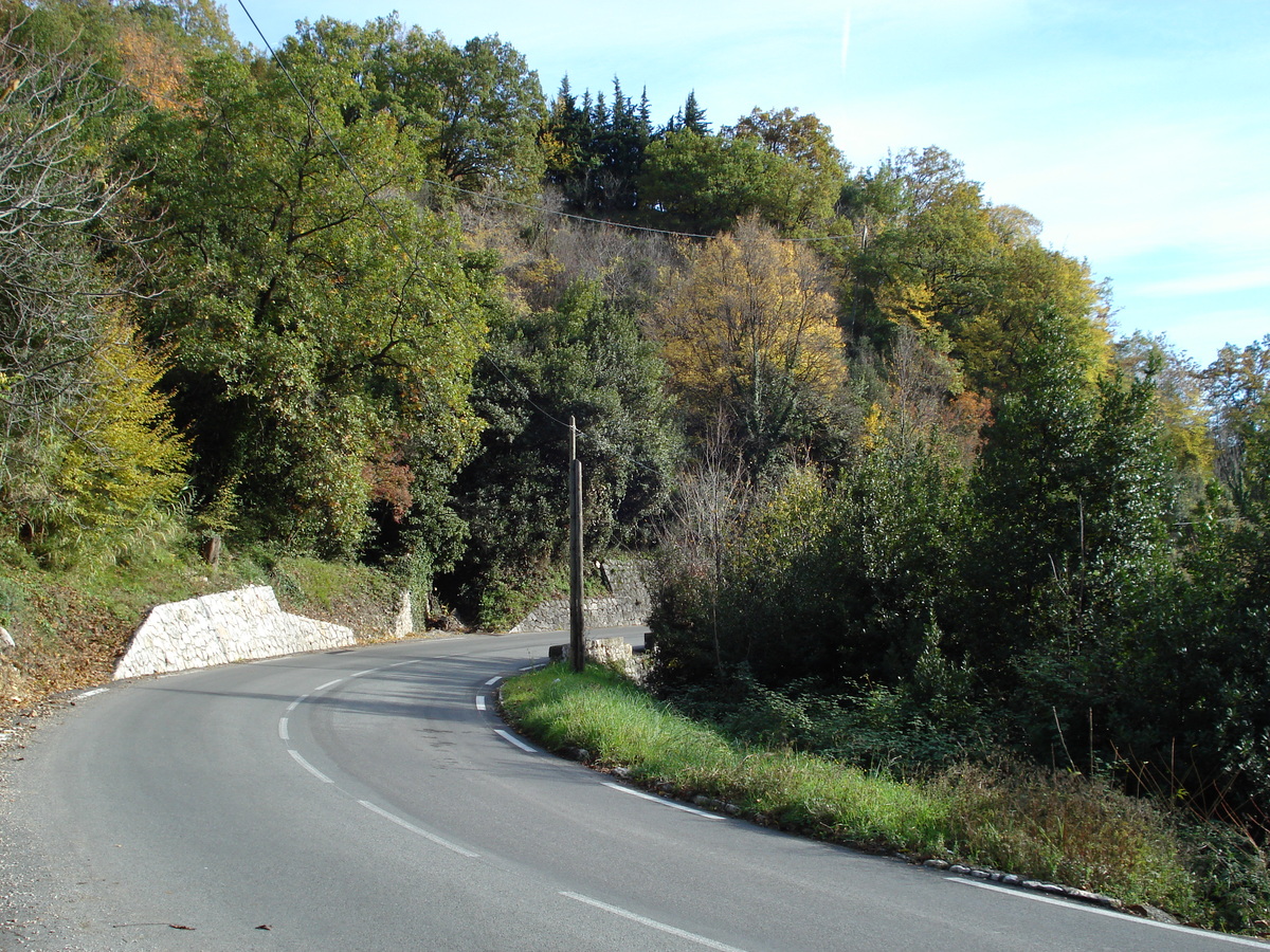 รูปถ่าย ฝรั่งเศส(France) เฟรนช์ริวิเอรา(French Riviera) ถนนจากวองซ์ไปแซ็ง-ฌาเน(Vence to St. Jeannet Road) 2006-12 6