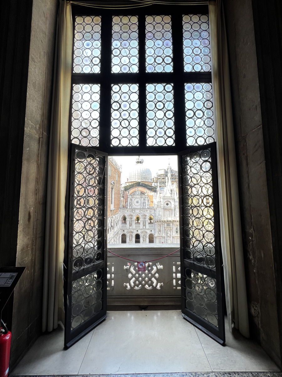 รูปถ่าย อิตาลี(Italy) เวนีส(Venice) พระราชวังดอจ (ปาลัซโซดูกาเล)(Doge's Palace (Palazzo Ducale)) 2022-05 122