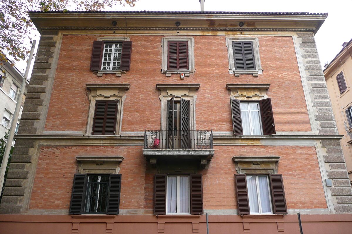 รูปถ่าย อิตาลี(Italy) โรม(Rome) ถนนกลอรีโอโซ(Viale Glorioso) 2007-11 11