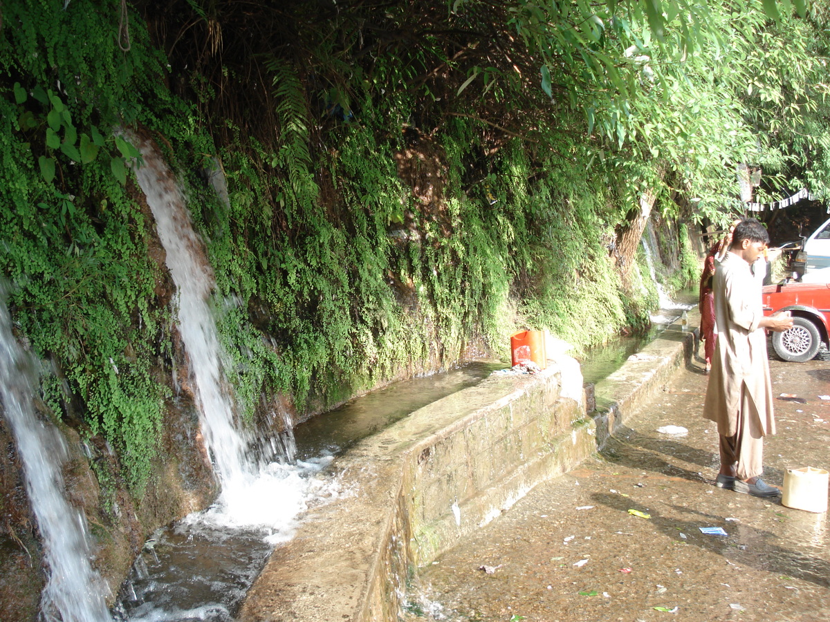 รูปถ่าย ปากีสถาน(Pakistan) ถนนจากอิสลามาบัดไปมัรรี(Islamabad to Murree road) 2006-08 46