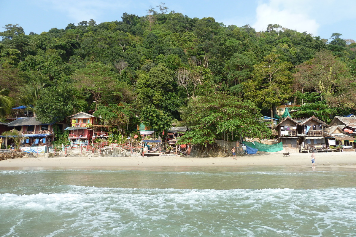 รูปถ่าย ไทย(Thailand) เกาะช้าง(Ko Chang) หาดทรายขาว(White sand beach) 2011-02 0