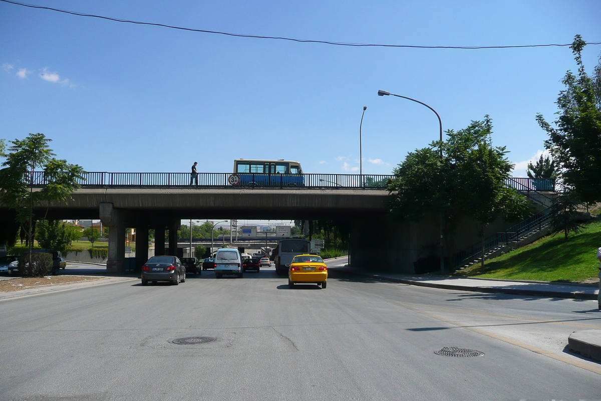 รูปถ่าย ตุรกี(Turkey) อังการา(Ankara) ถนนจากบิลเคนต์ไปอังการา(Bilkent to Ankara road) 2008-07 54
