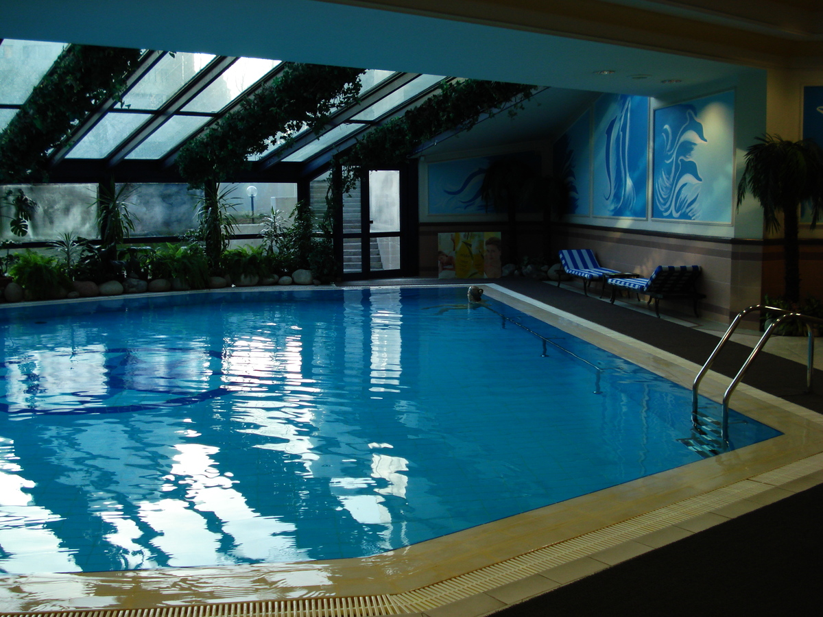 รูปถ่าย คาซัคสถาน(Kazakhstan) อัลมาตี(Almaty) โรงแรมอินเตอร์คอนติเนนตัล อัลมาตี(Intercontinental Almaty Hotel) 2007-03 15