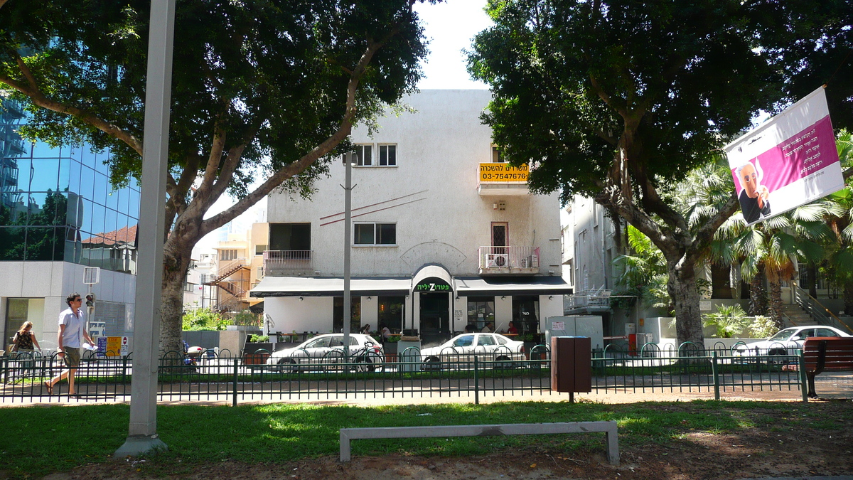 รูปถ่าย อิสราเอล(Israel) เทลอาวีฟ(Tel Aviv) ถนนรอธส์ไชลด์(Rothschild Street) 2007-06 9