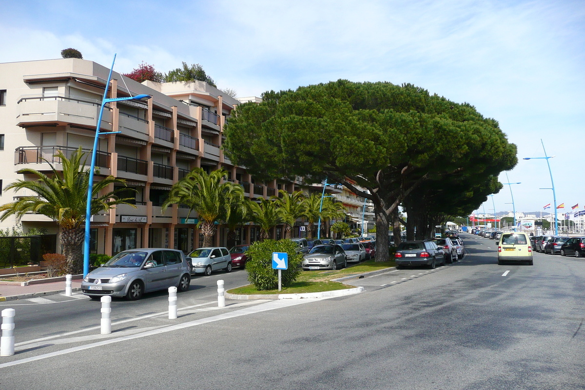 รูปถ่าย ฝรั่งเศส(France) ลานาปูล(La Napoule) ท่าเรือลานาปูล(Port La Napoule) 2008-03 25