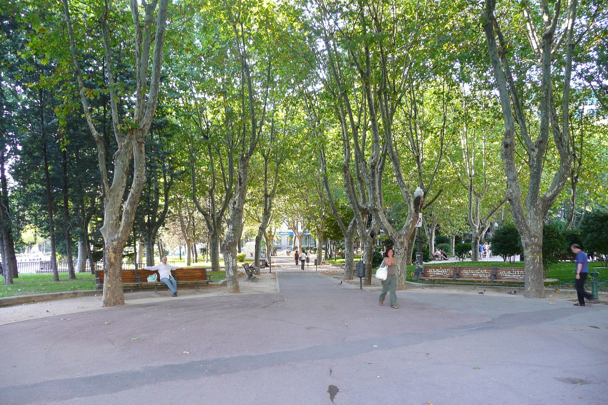 รูปถ่าย สเปน(Spain) มาดริค(Madrid) จัตุรัสเอสปัญญา(Plaza de Espana) 2007-09 39