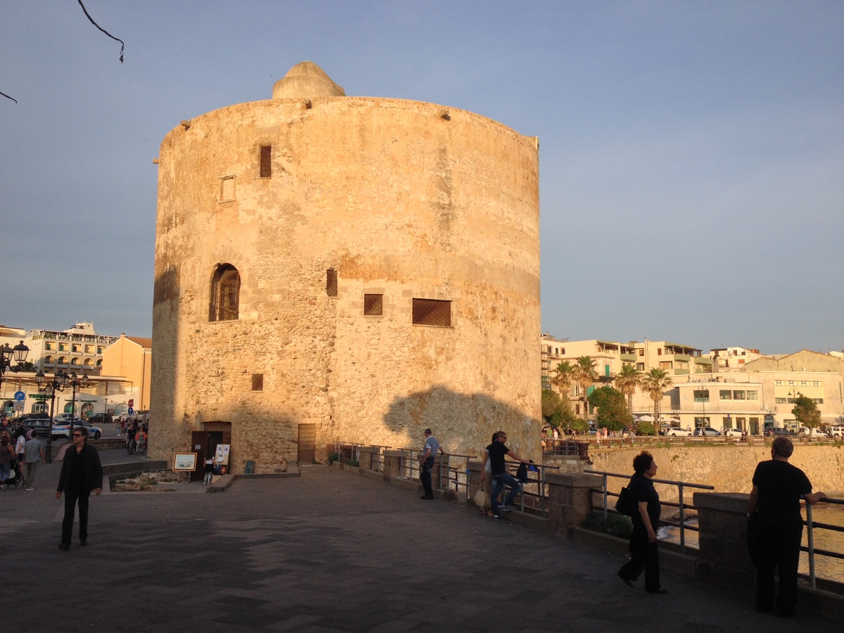 รูปถ่าย อิตาลี(Italy) ซาร์ดิเนีย(Sardinia) อัลเกโร(Alghero) 2015-06 18