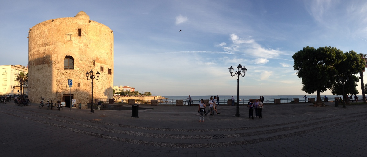 รูปถ่าย อิตาลี(Italy) ซาร์ดิเนีย(Sardinia) อัลเกโร(Alghero) 2015-06 0