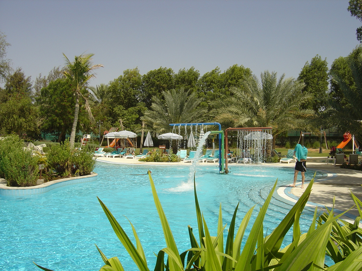 รูปถ่าย สหรัฐอาหรับเอมิเรตส์(United Arab Emirates) อาเลอิน(Al Ain) โรงแรมฮิลตัน(Hilton Hotel) 2005-03 30