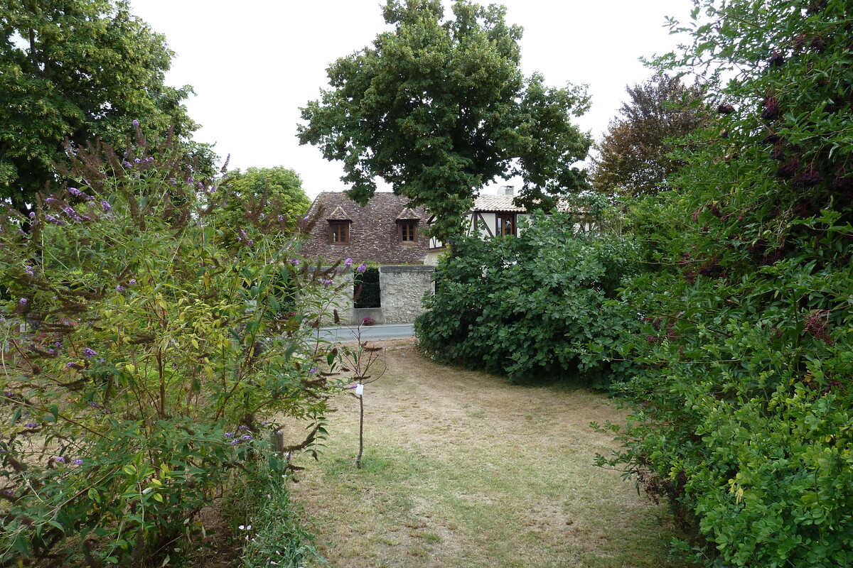 รูปถ่าย ฝรั่งเศส(France) อีซีฌัก(Issigeac) 2010-08 25