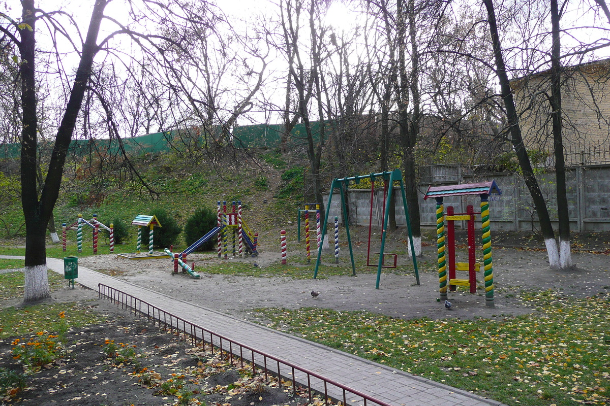 รูปถ่าย ยูเครน(Ukraine) เคียฟ(Kiev) เปเชิชค์.(Pechersk) 2007-11 30