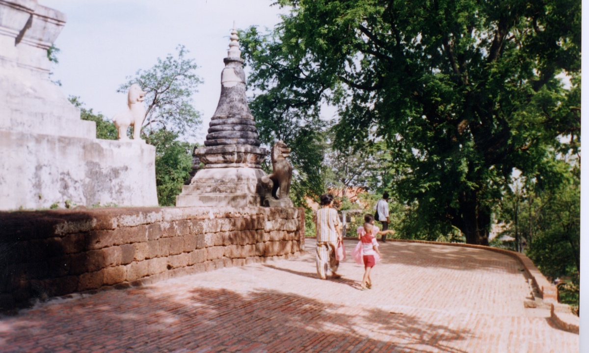 รูปถ่าย กัมพูชา(Cambodia) พนมเปญ(Phnom Penh) 1996-06 14