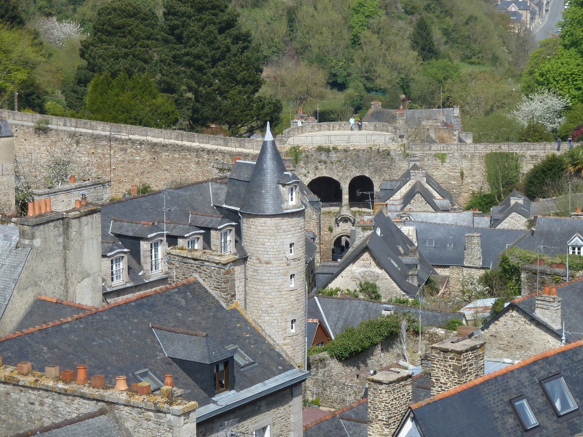 รูปถ่าย ฝรั่งเศส(France) ดีน็อง(Dinan) หอนาฬิกาดีน็อง(Dinan clock tower) 2010-04 38